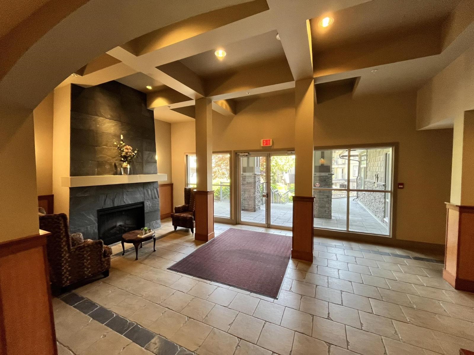 202 33318 E Bourquin Crescent, Abbotsford, British Columbia V2S 0A6 - Photo 13 - R3127744