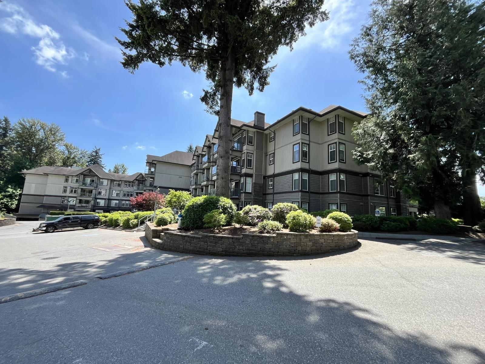 202 33318 E Bourquin Crescent, Abbotsford, British Columbia V2S 0A6 - Photo 4 - R3127744
