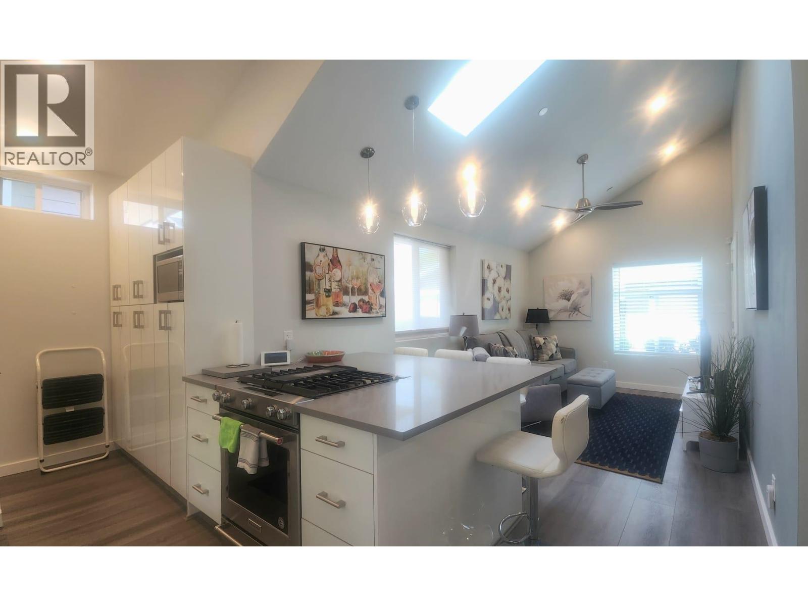 135 20th W Cambie Avenue, Vancouver, British Columbia  B5Z 2X3 - Photo 3 - R3127886