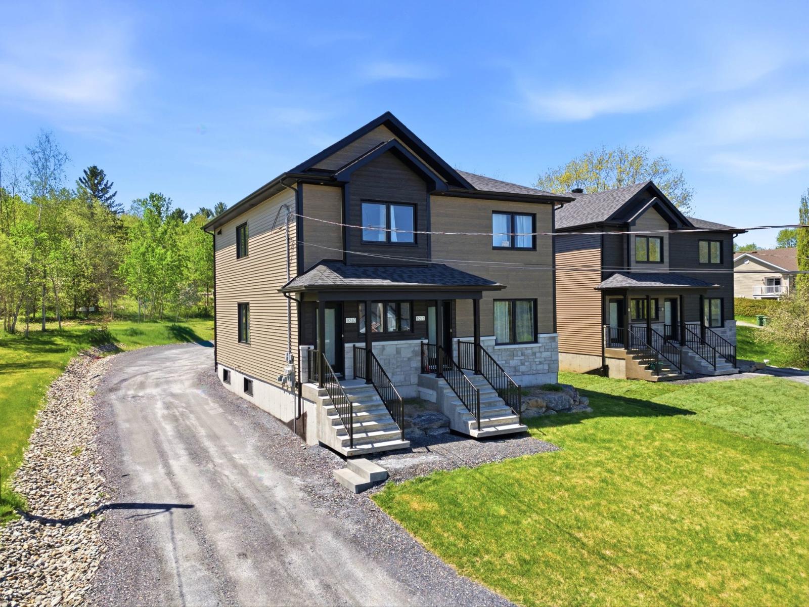 8278-8280 Ch. de Venise Sherbrooke (Brompton/Rock Forest/Saint-Élie/Deauville) Quebec Canada J1N0H4 3