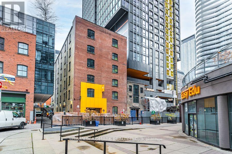 502 - 9 St Nicholas Street, Toronto, Ontario  M4Y 1W5 - Photo 11 - C13172678
