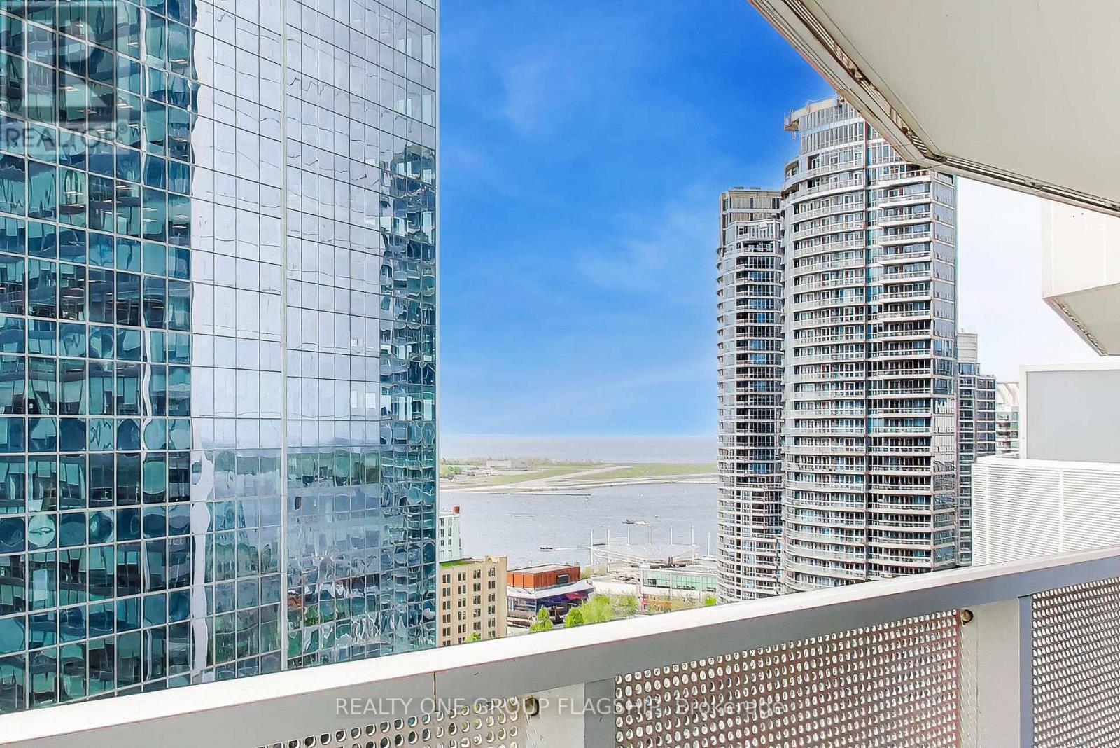 2107 - 88 Harbour Street, Toronto, Ontario  M5J 0C3 - Photo 25 - C13172682