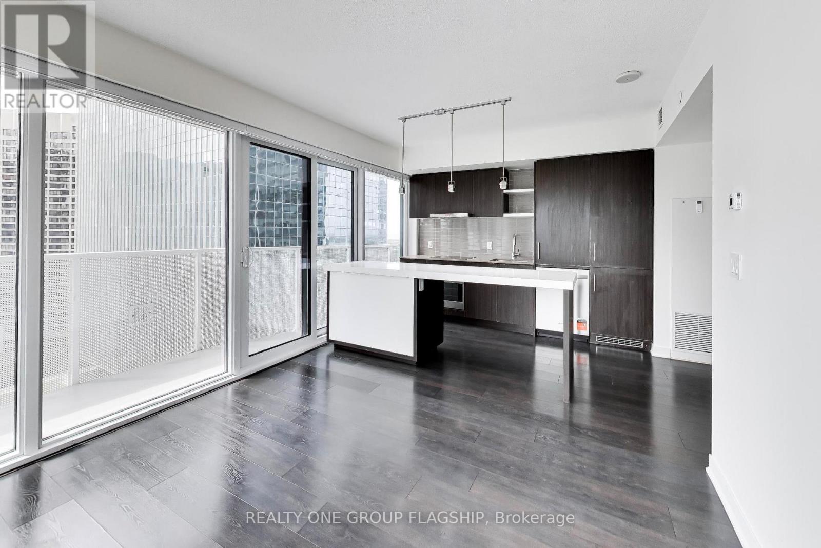 2107 - 88 Harbour Street, Toronto, Ontario  M5J 0C3 - Photo 8 - C13172682
