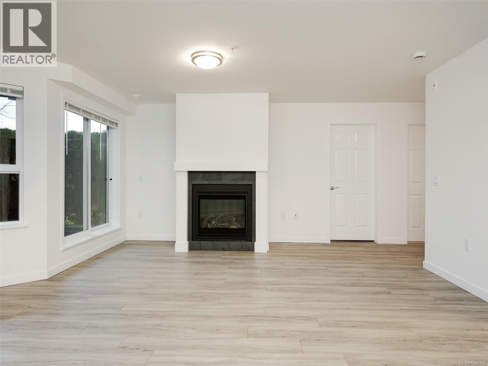 104 689 Bay St, Victoria, British Columbia  V8T 5H9 - Photo 3 - 1038162