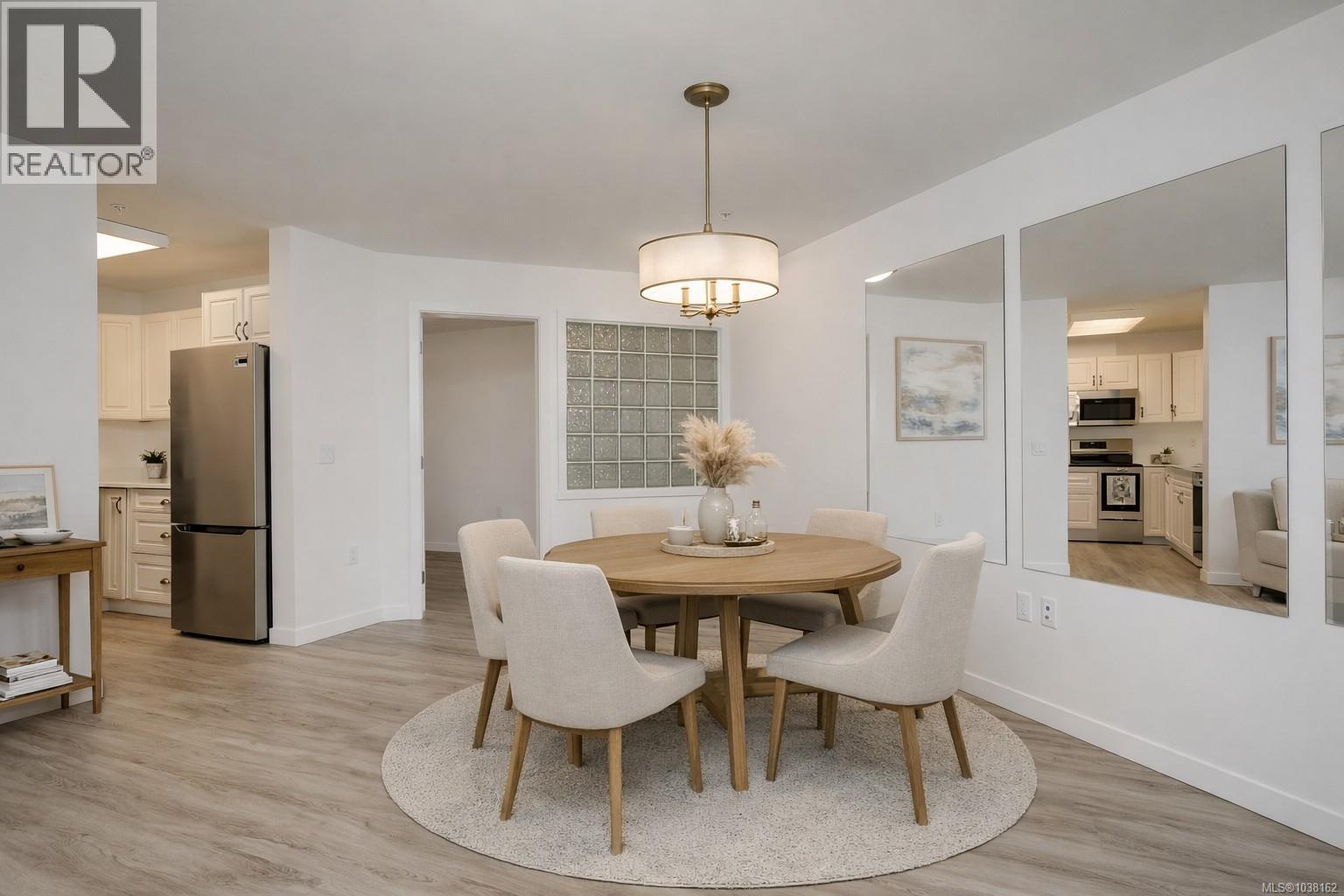 104 689 Bay St, Victoria, British Columbia  V8T 5H9 - Photo 4 - 1038162