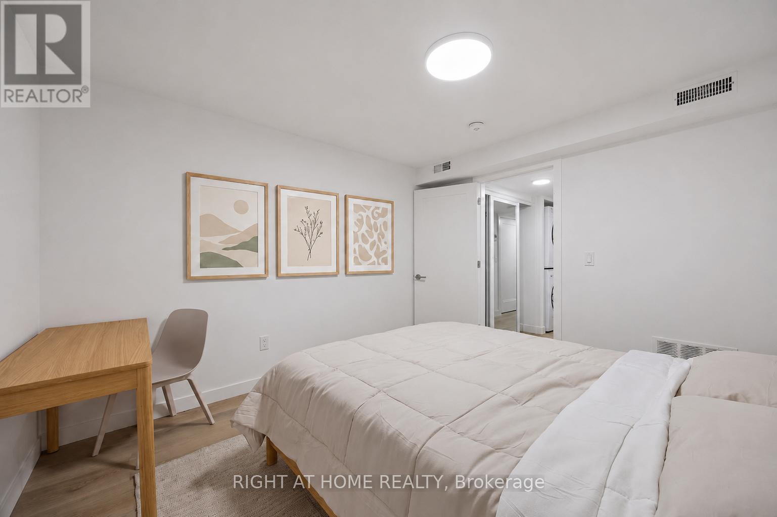 6 - 91 Barton Avenue, Toronto, Ontario  M6G 1P7 - Photo 11 - C13088072