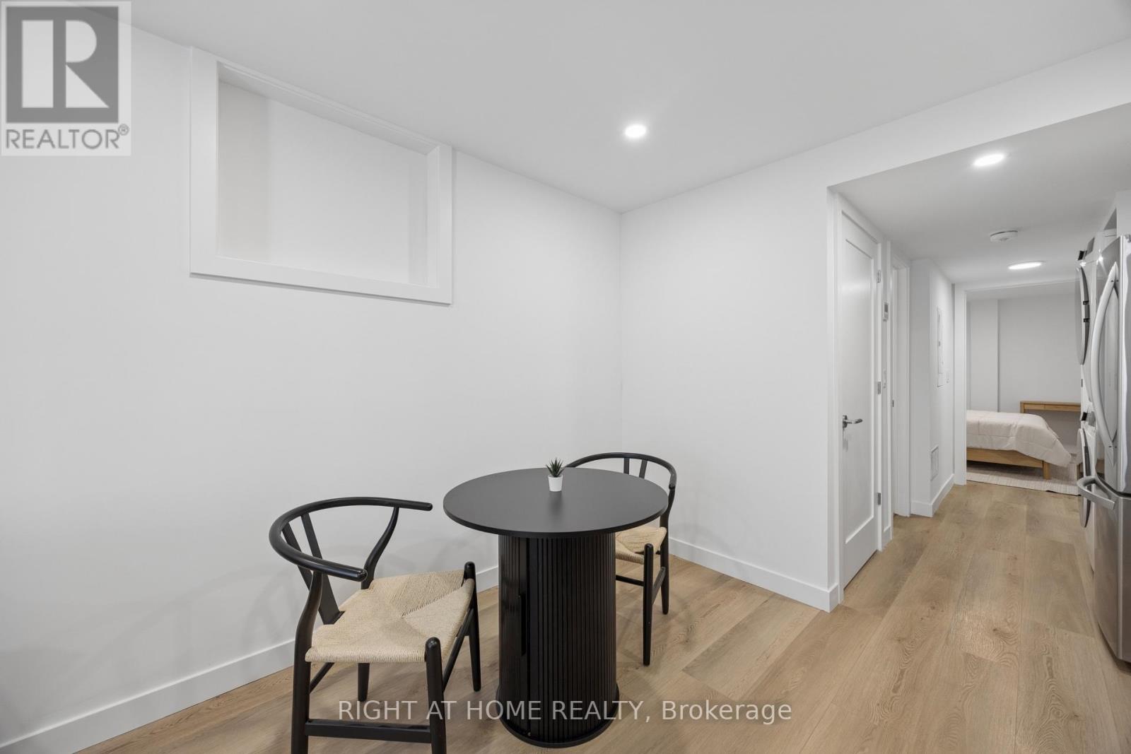 6 - 91 Barton Avenue, Toronto, Ontario  M6G 1P7 - Photo 7 - C13088072
