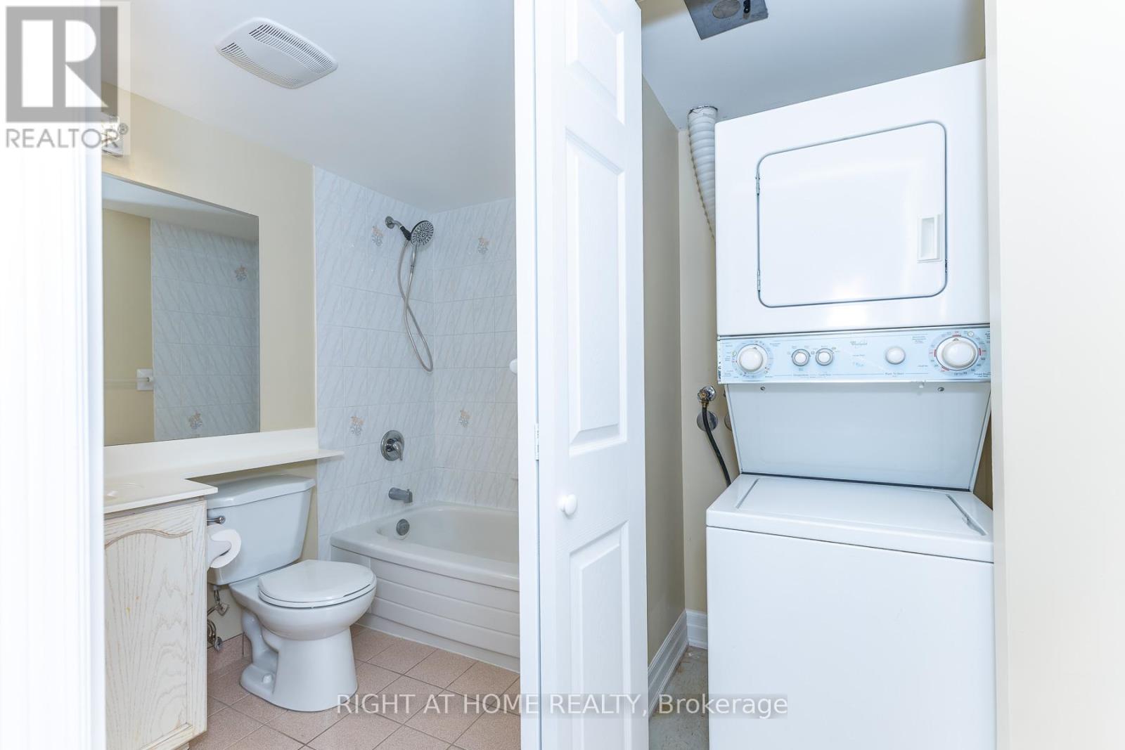 1706 - 3 Pemberton Avenue, Toronto, Ontario  M2M 4M1 - Photo 19 - C13159340