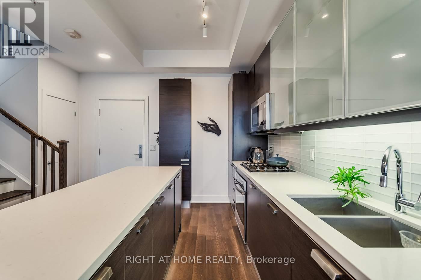 409 - 66 Kippendavie Avenue, Toronto, Ontario  M4L 0A4 - Photo 5 - E13172690