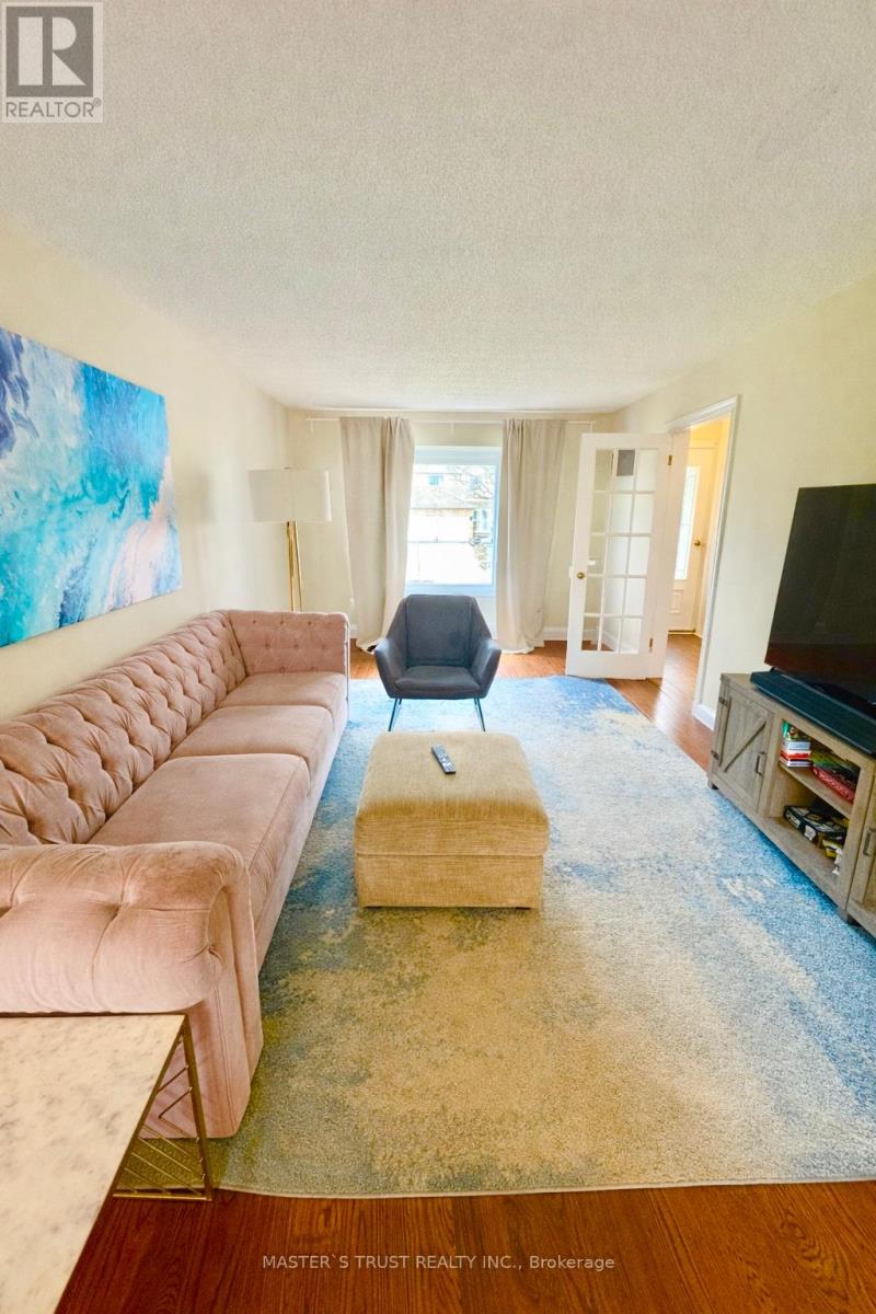 112 Krieghoff Avenue, Markham, Ontario  L3R 1V9 - Photo 4 - N13172672
