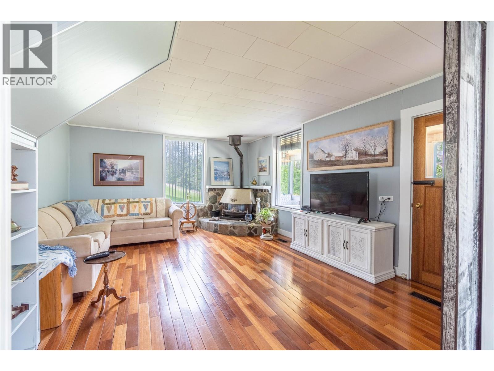 1566 Barnhartvale Road, Kamloops, British Columbia  V2C 6Y1 - Photo 12 - 10384672