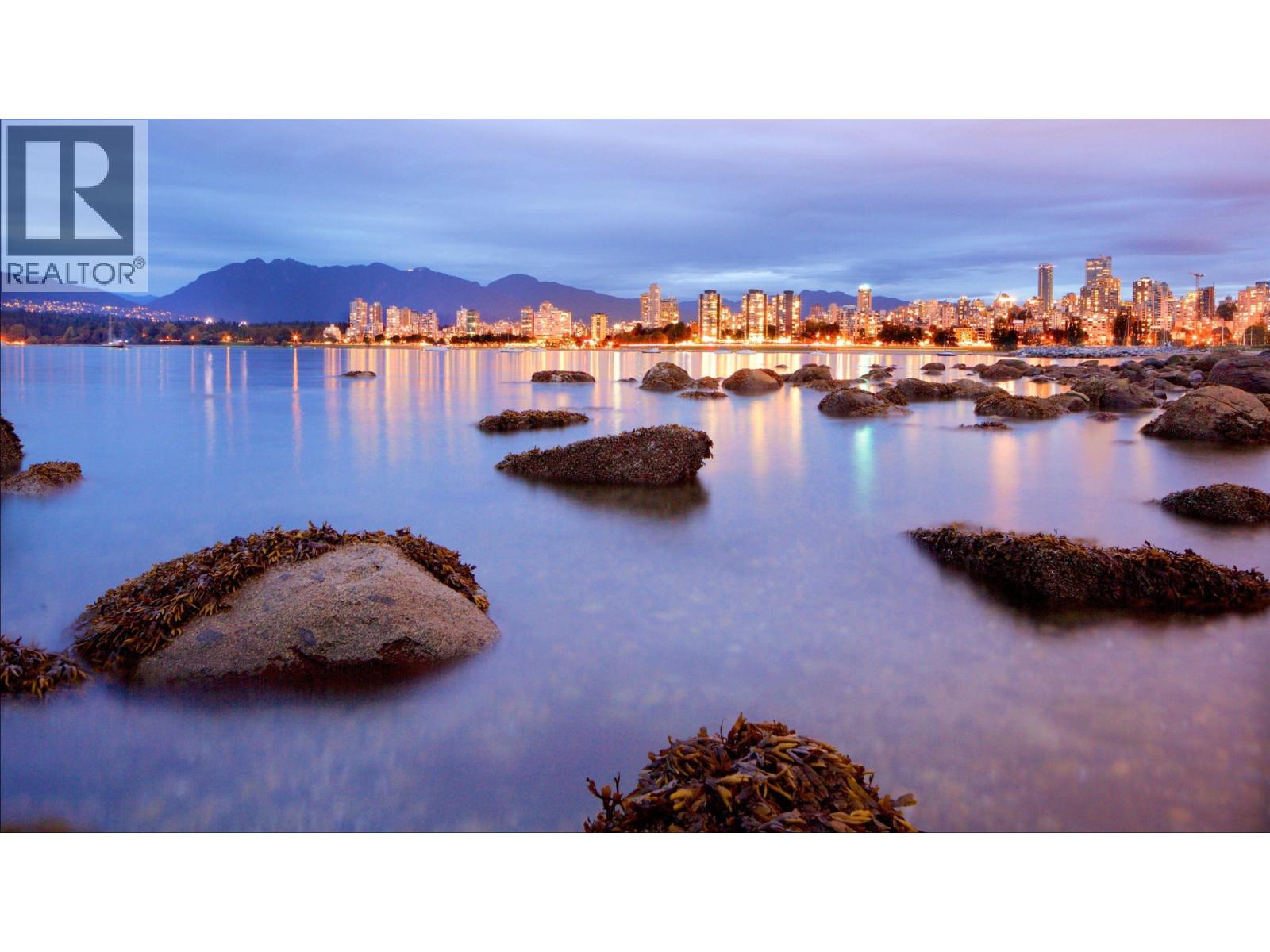 305 2430 Point Grey Road, Vancouver, British Columbia V6K 1A2 - Photo 17 - R3125102