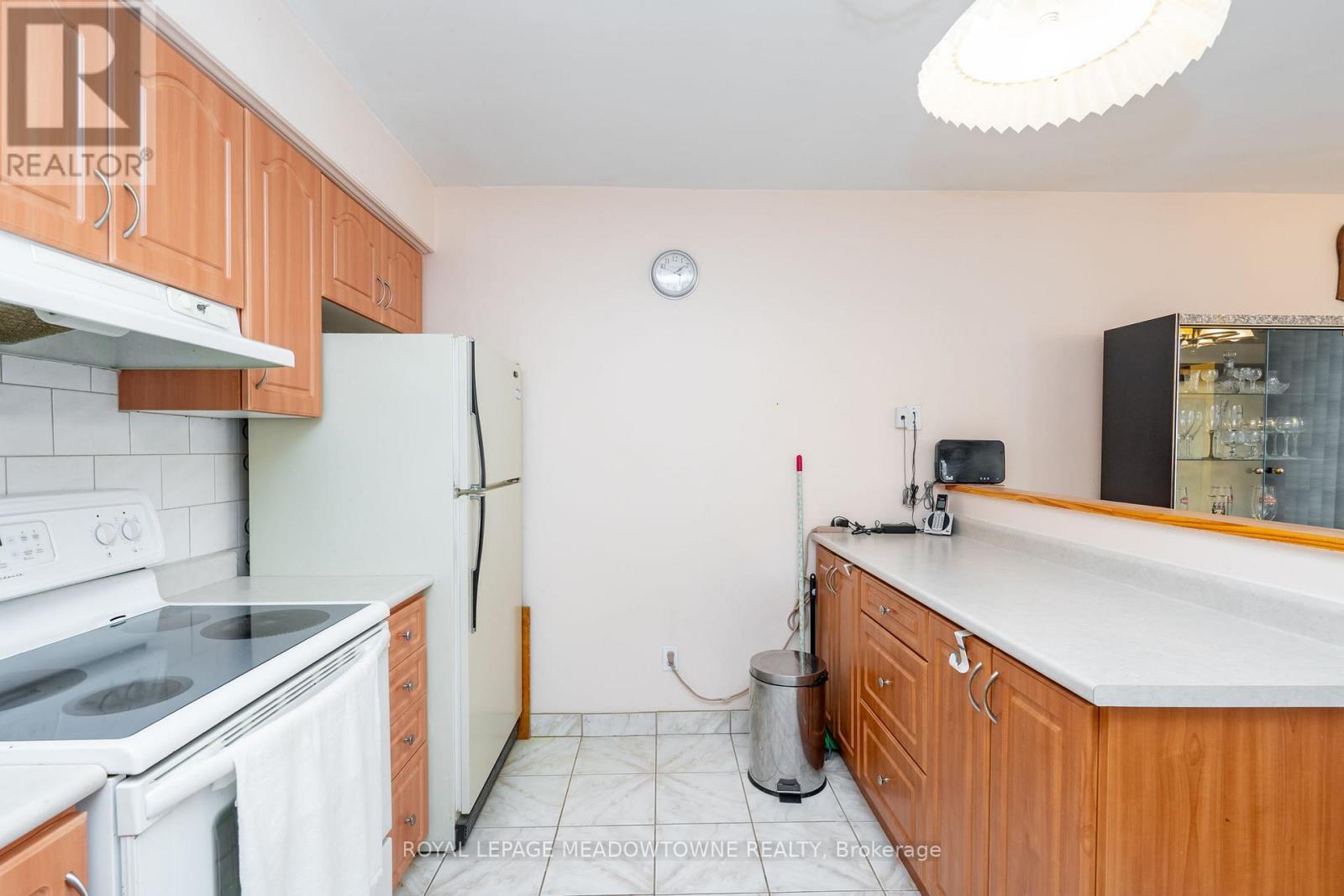 19 - 61 Ardglen Drive, Brampton, Ontario  L6W 1V1 - Photo 7 - W13172668