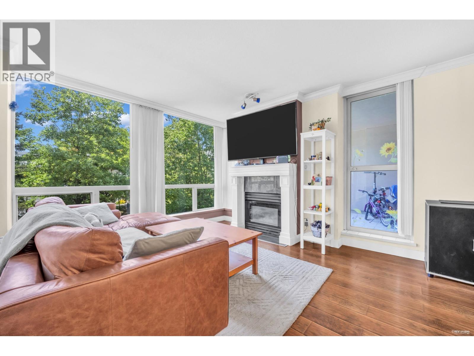 505 9633 Manchester Drive, Burnaby, British Columbia  V3N 4Y9 - Photo 3 - R3127867