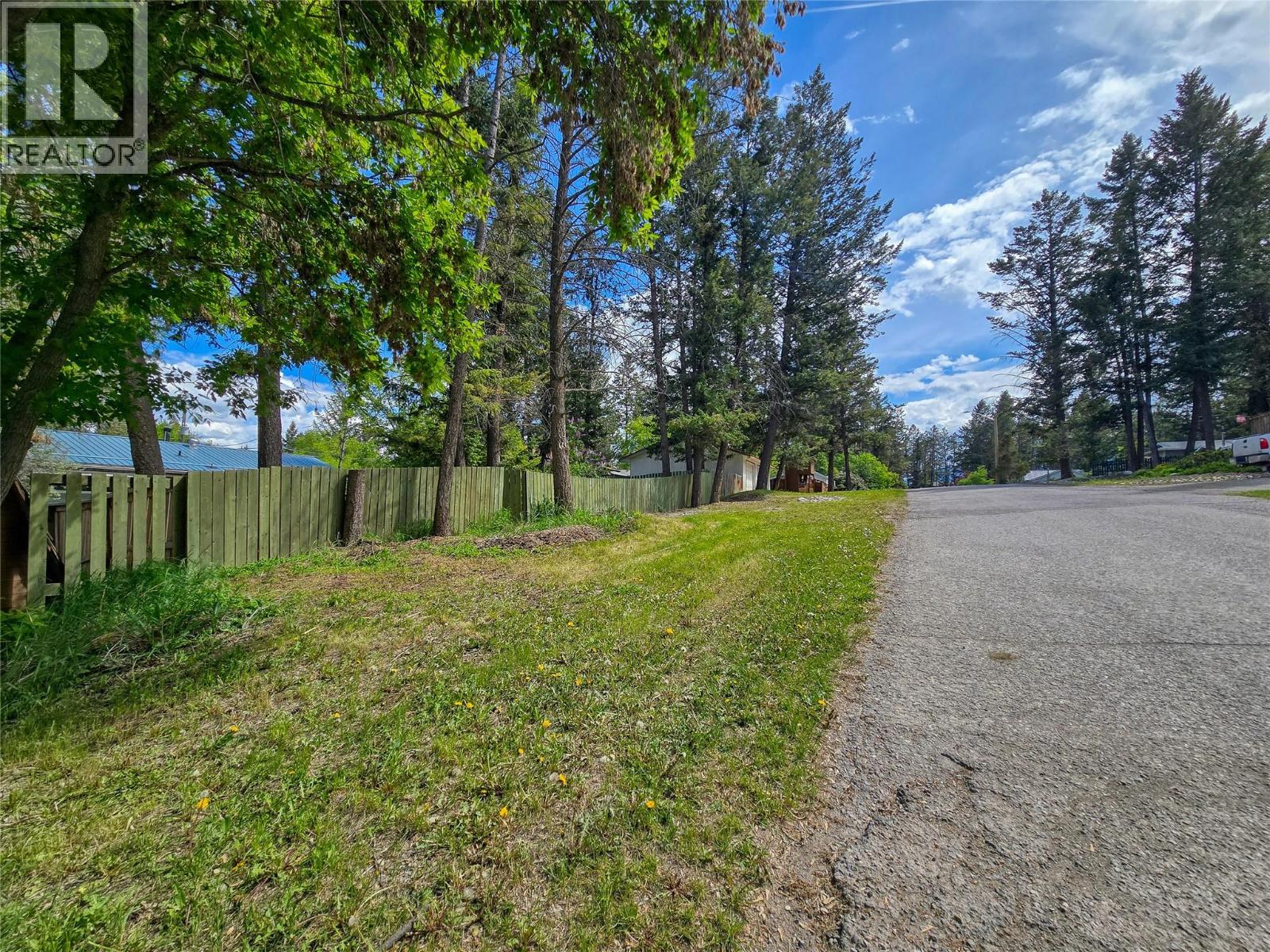 1502 10th Avenue, Invermere, British Columbia  v0a 1k0 - Photo 24 - 10382138