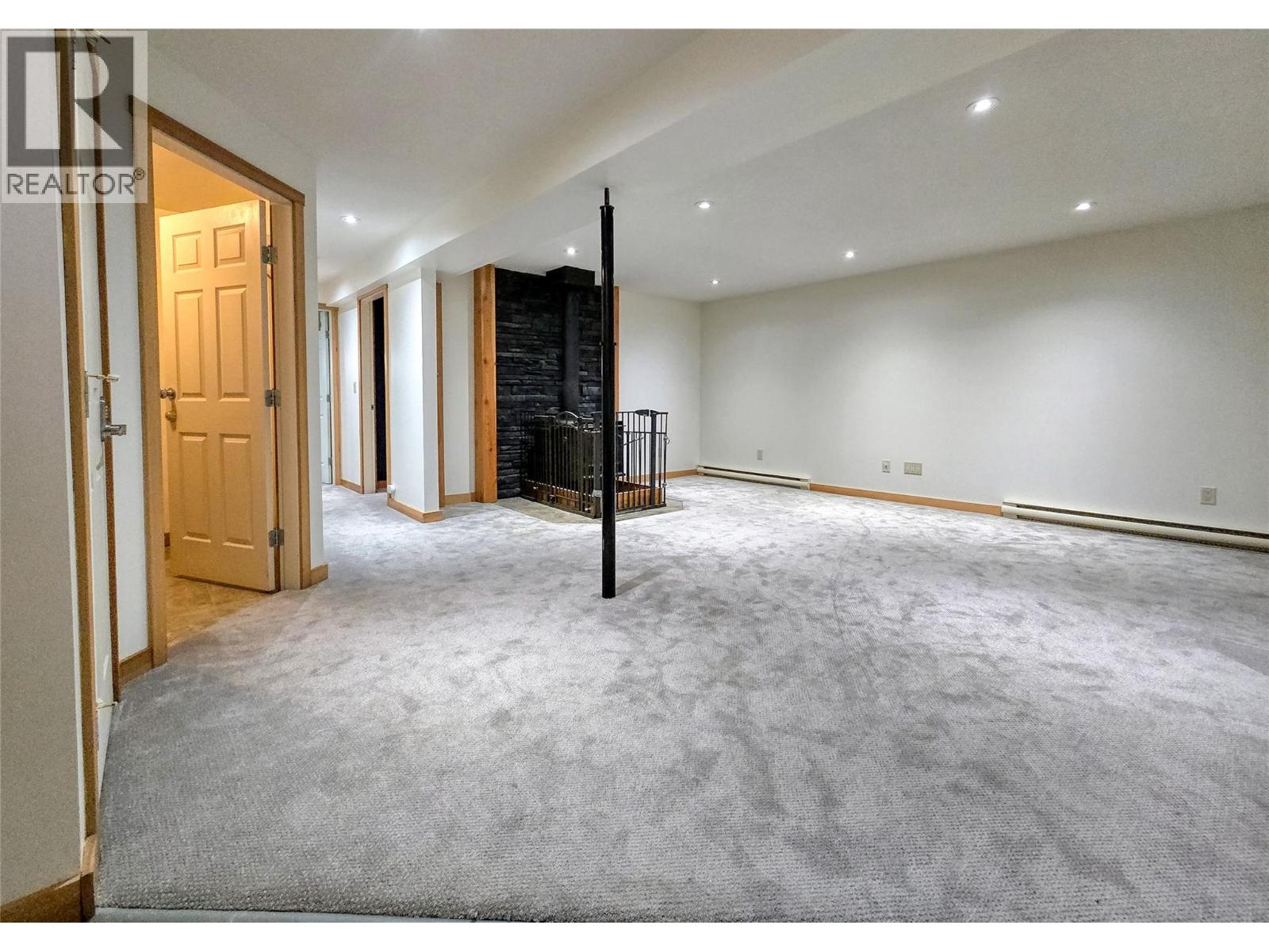 1502 10th Avenue, Invermere, British Columbia  v0a 1k0 - Photo 41 - 10382138