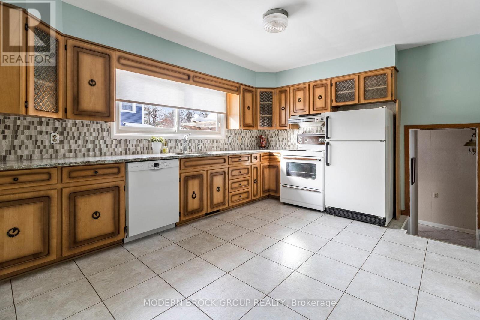 2 Woodlawn Place, Brockville, Ontario  K6V 2Z2 - Photo 14 - X12659206