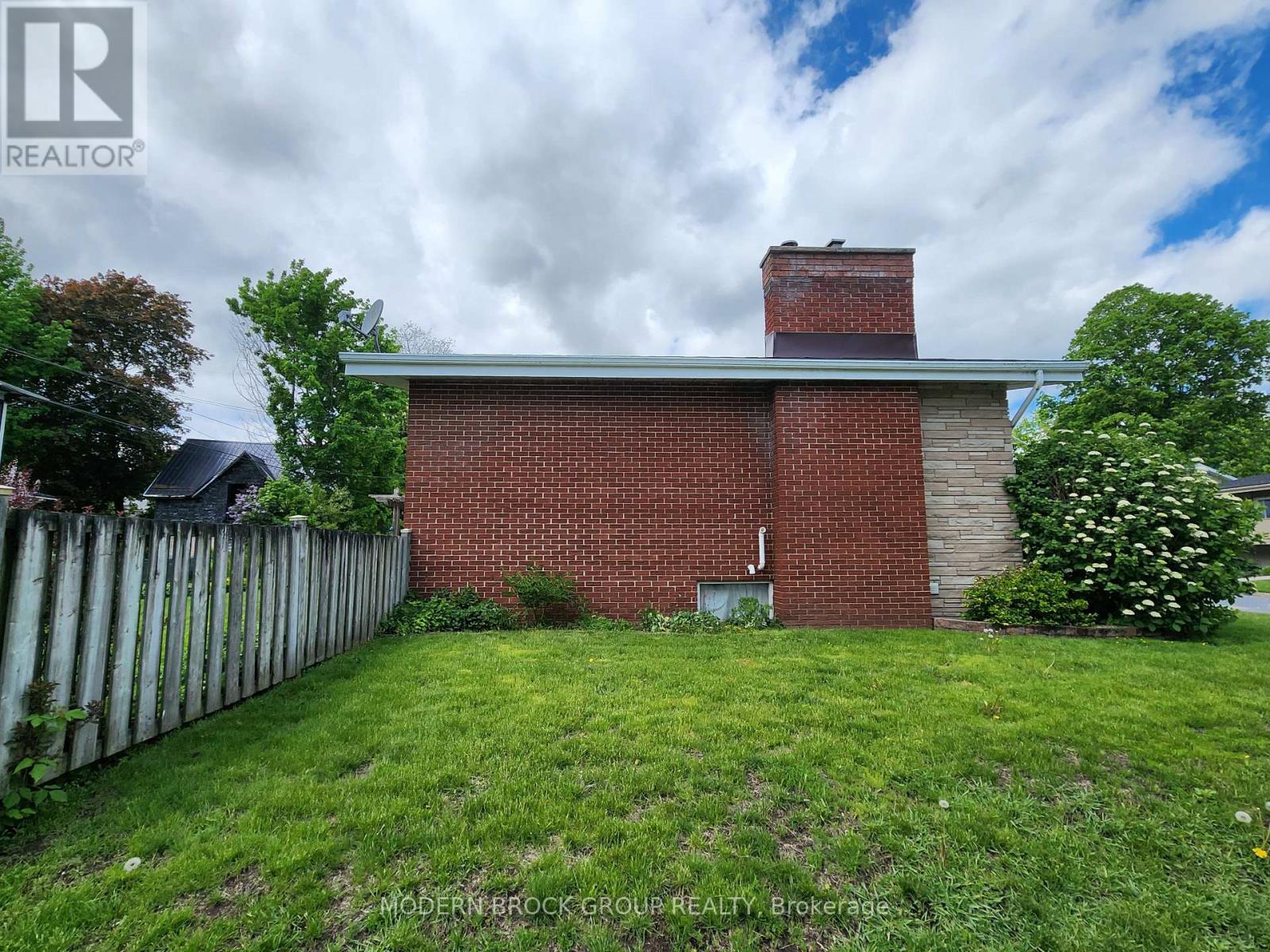 2 Woodlawn Place, Brockville, Ontario  K6V 2Z2 - Photo 42 - X12659206