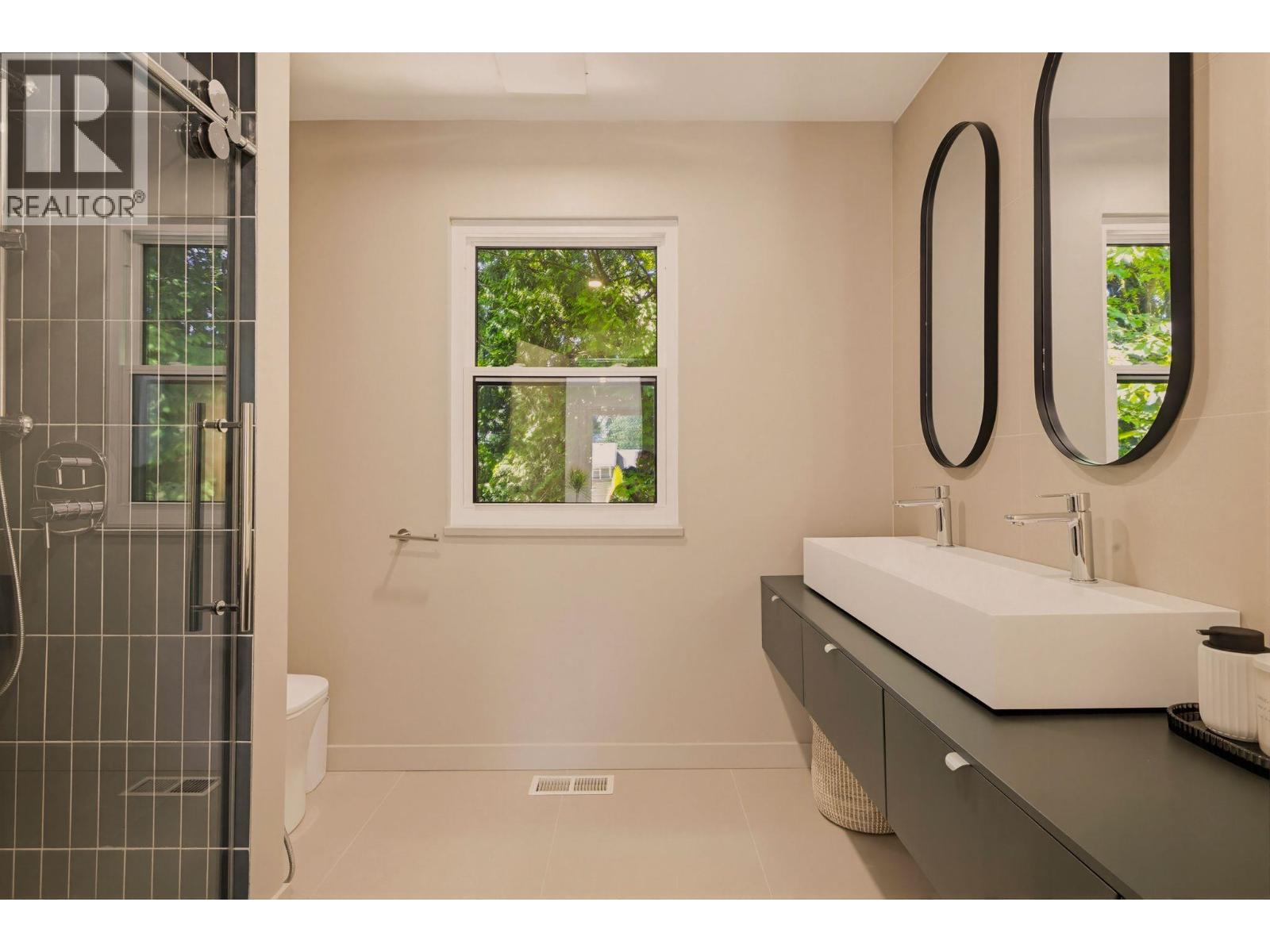 2221 Bowser Avenue, North Vancouver, British Columbia  V7P 2Z1 - Photo 23 - R3127845