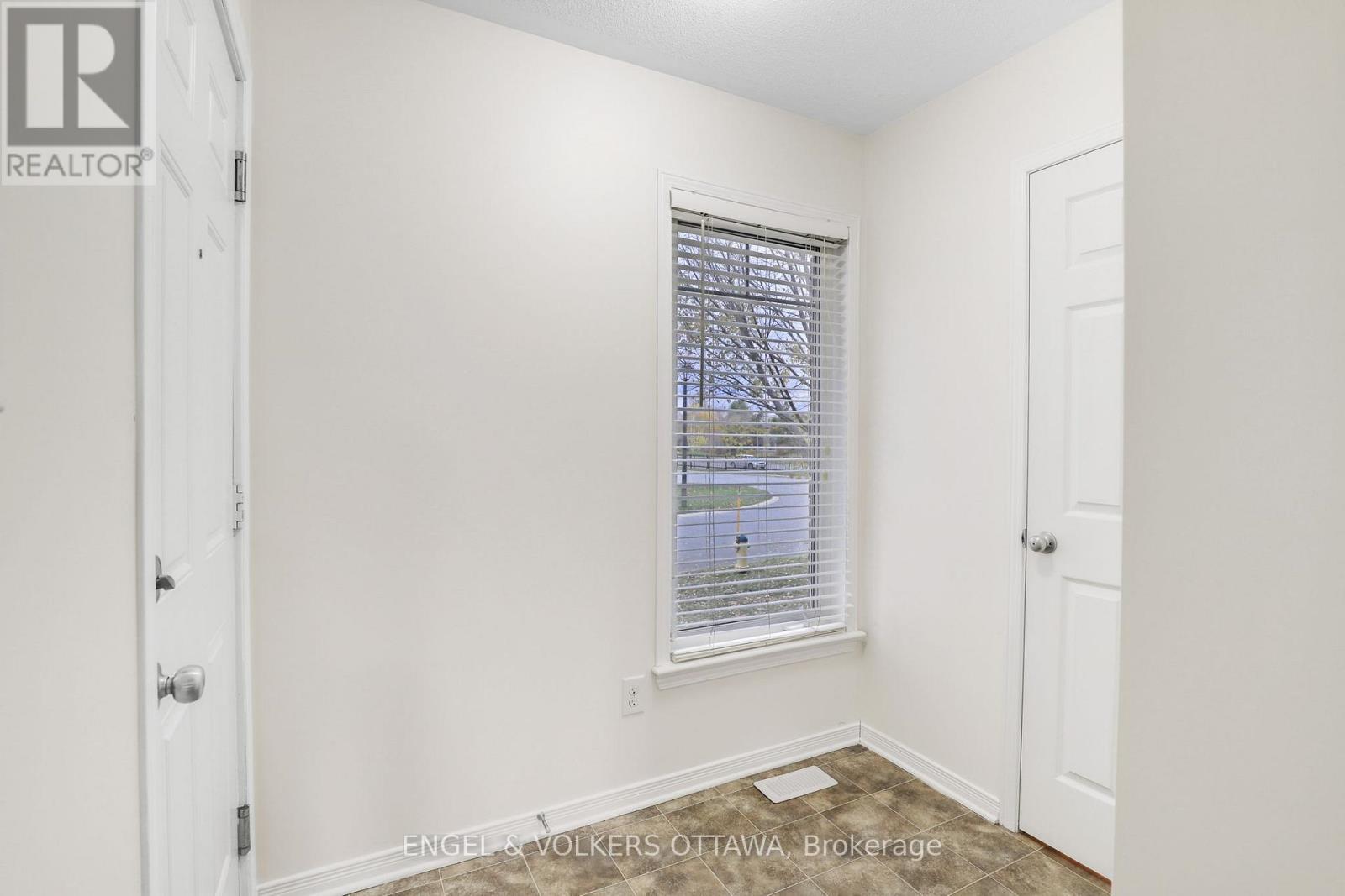 270 Espin Heights, Ottawa, Ontario  K2J 0Y8 - Photo 4 - X13172698