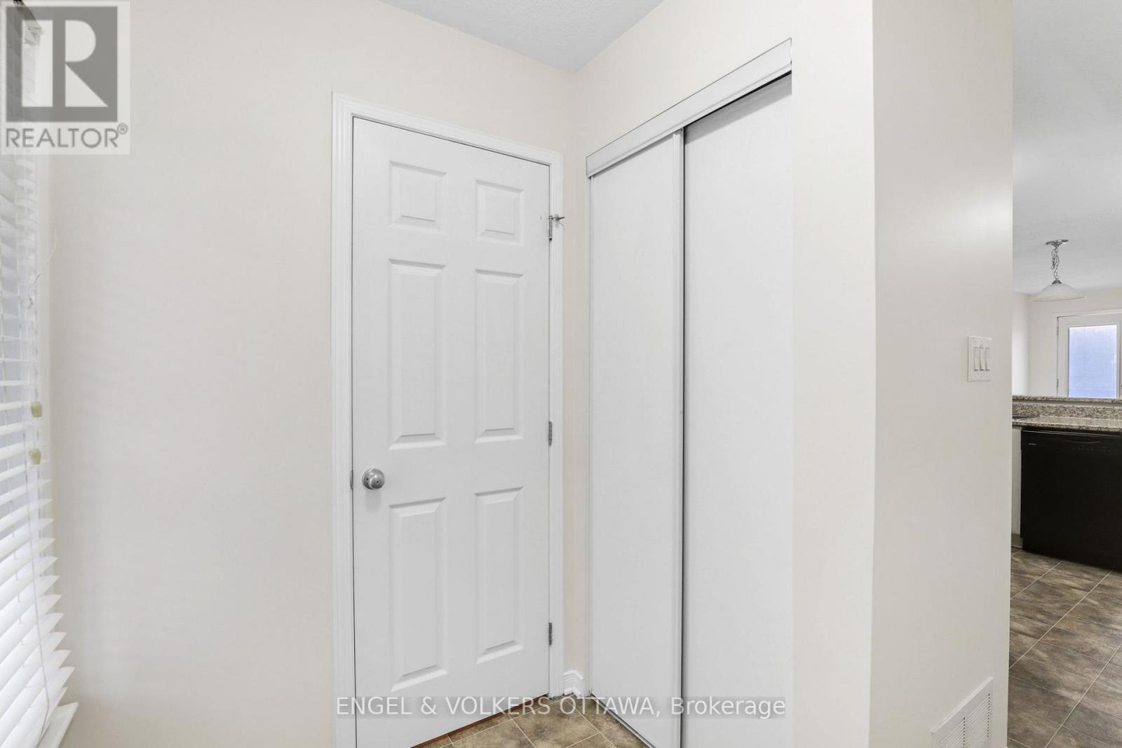 270 Espin Heights, Ottawa, Ontario  K2J 0Y8 - Photo 5 - X13172698