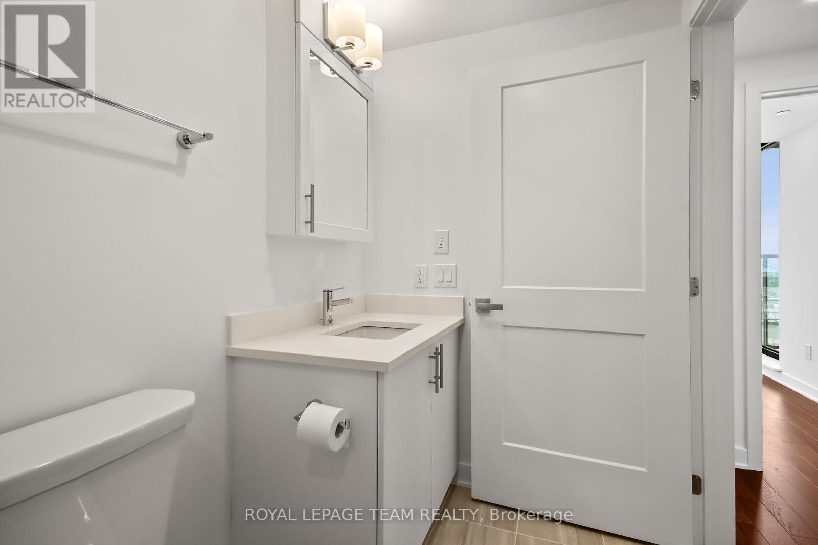 2402 - 340 Queen Street, Ottawa, Ontario  K1R 0G1 - Photo 20 - X13172706