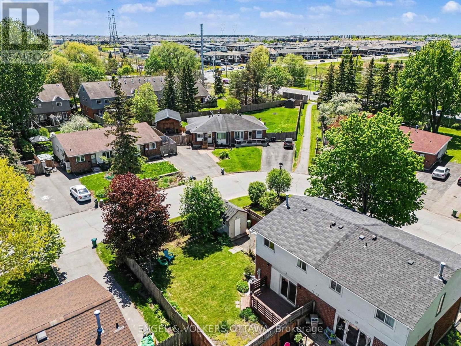 80 Morton Drive, Ottawa, Ontario  K2L 1X3 - Photo 5 - X13172726