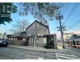 217 BATHURST STREET, Toronto, Ontario