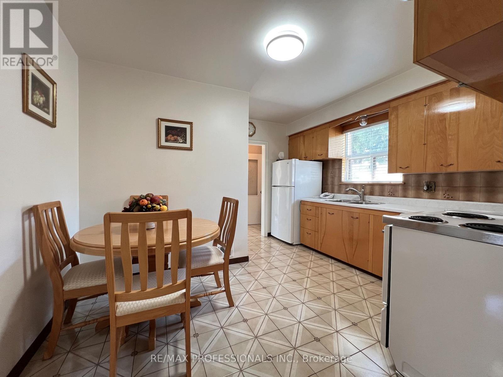 4 Vauxhall Drive, Toronto, Ontario  M1P 1P7 - Photo 17 - E13172740