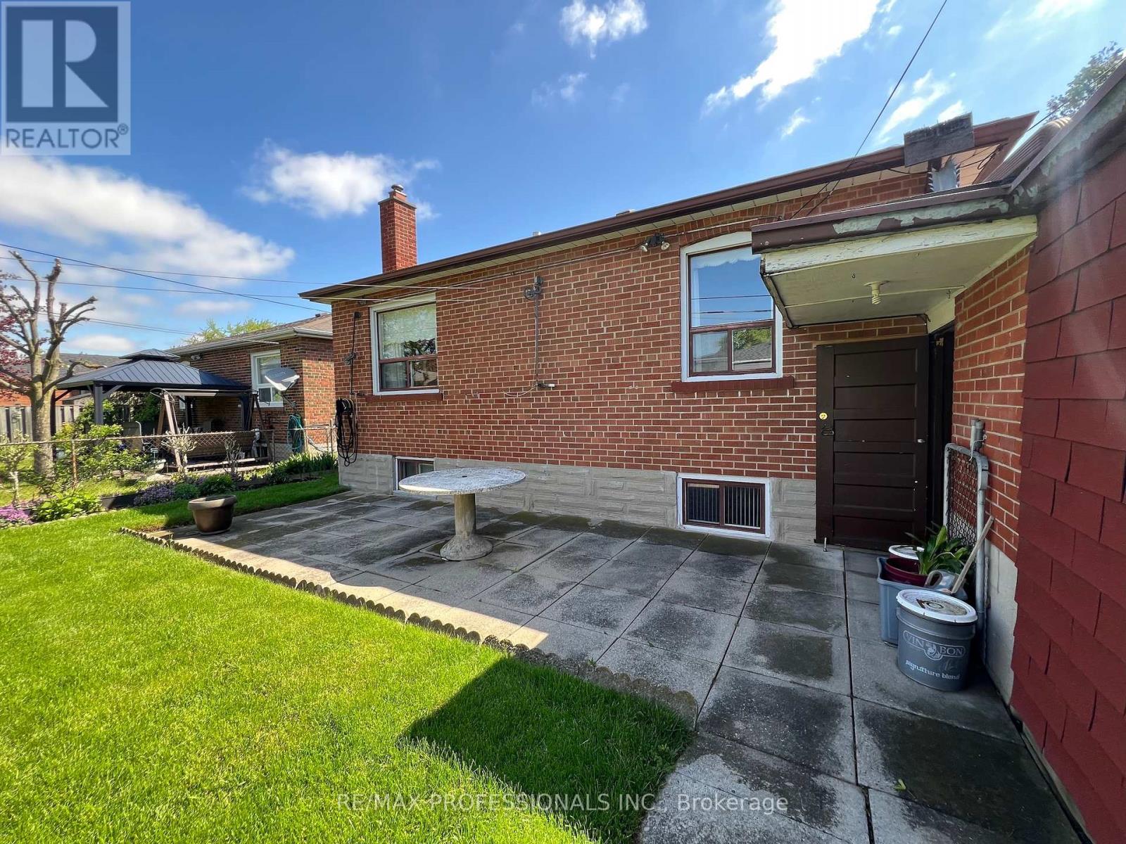 4 Vauxhall Drive, Toronto, Ontario  M1P 1P7 - Photo 47 - E13172740