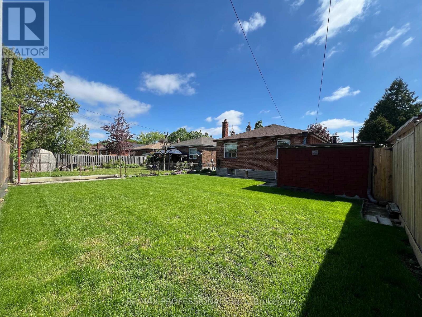 4 Vauxhall Drive, Toronto, Ontario  M1P 1P7 - Photo 48 - E13172740