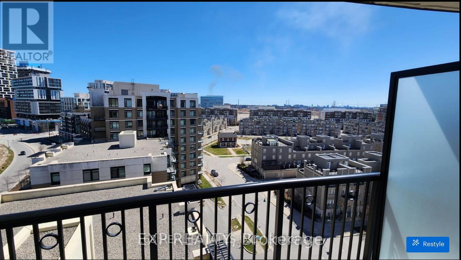 1008 - 151 Upper Duke Crescent, Markham, Ontario  L6G 0E1 - Photo 3 - N13172708