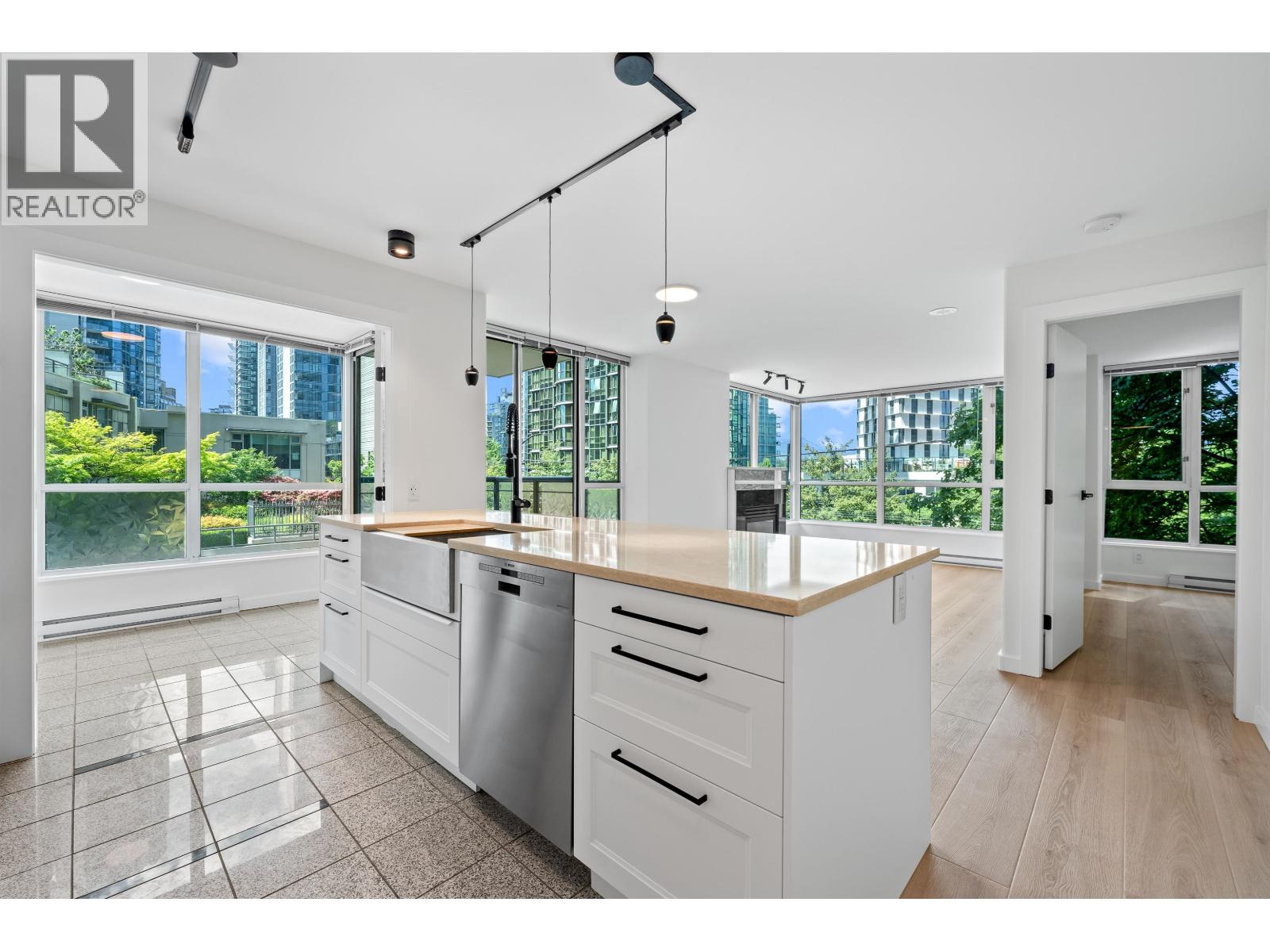 305 1328 W Pender Street, Vancouver, British Columbia  V6E 4T1 - Photo 32 - R3127643