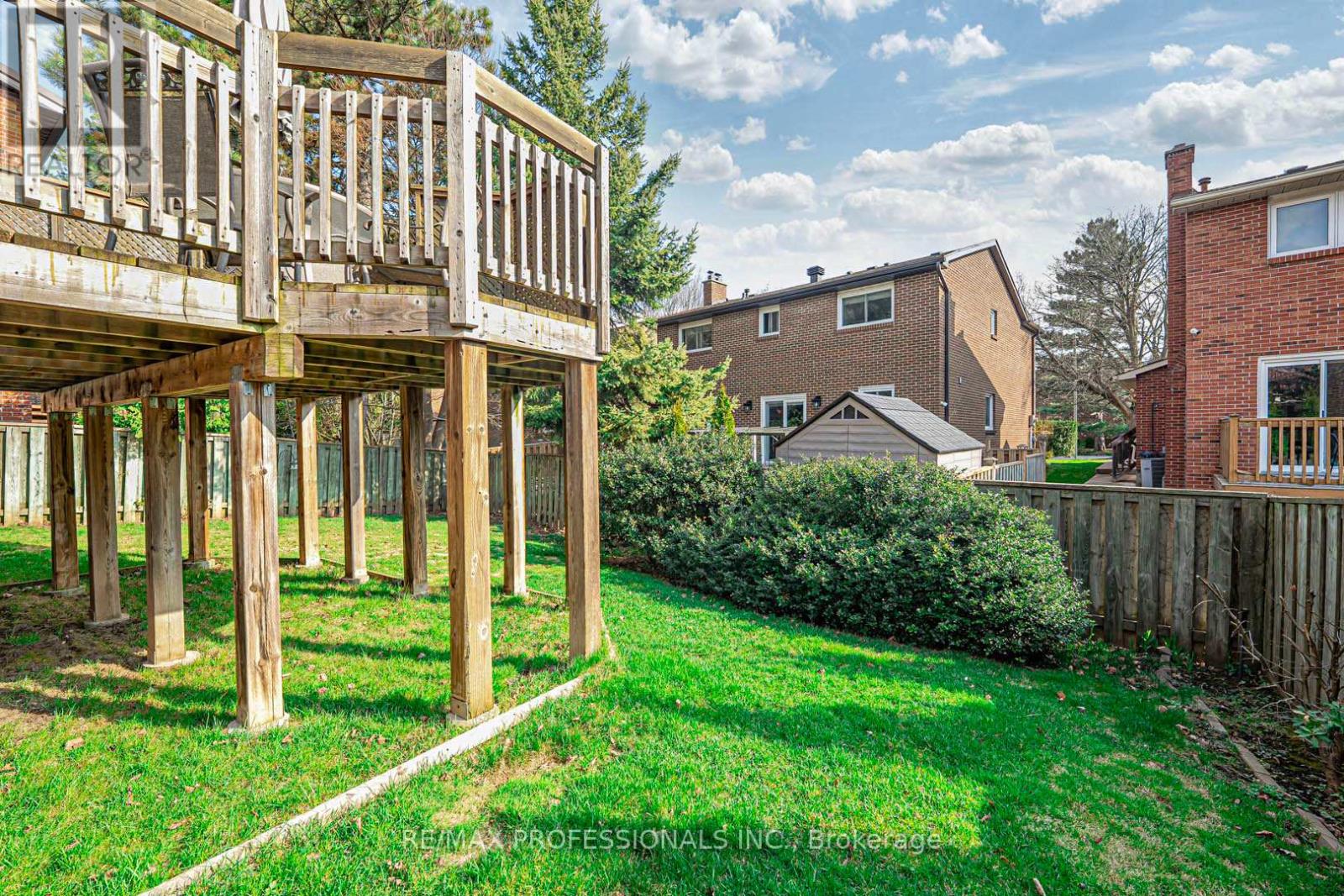 3953 Selkirk Place, Mississauga, Ontario  L5L 3L5 - Photo 36 - W13172718