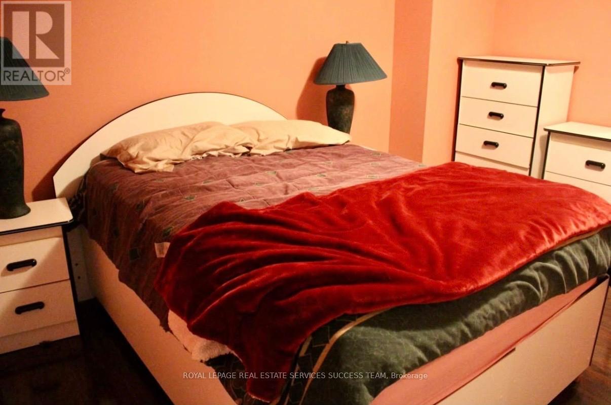 19 Lyndbrook (Basement) Crescent, Brampton, Ontario  L6P 2P1 - Photo 10 - W13172734