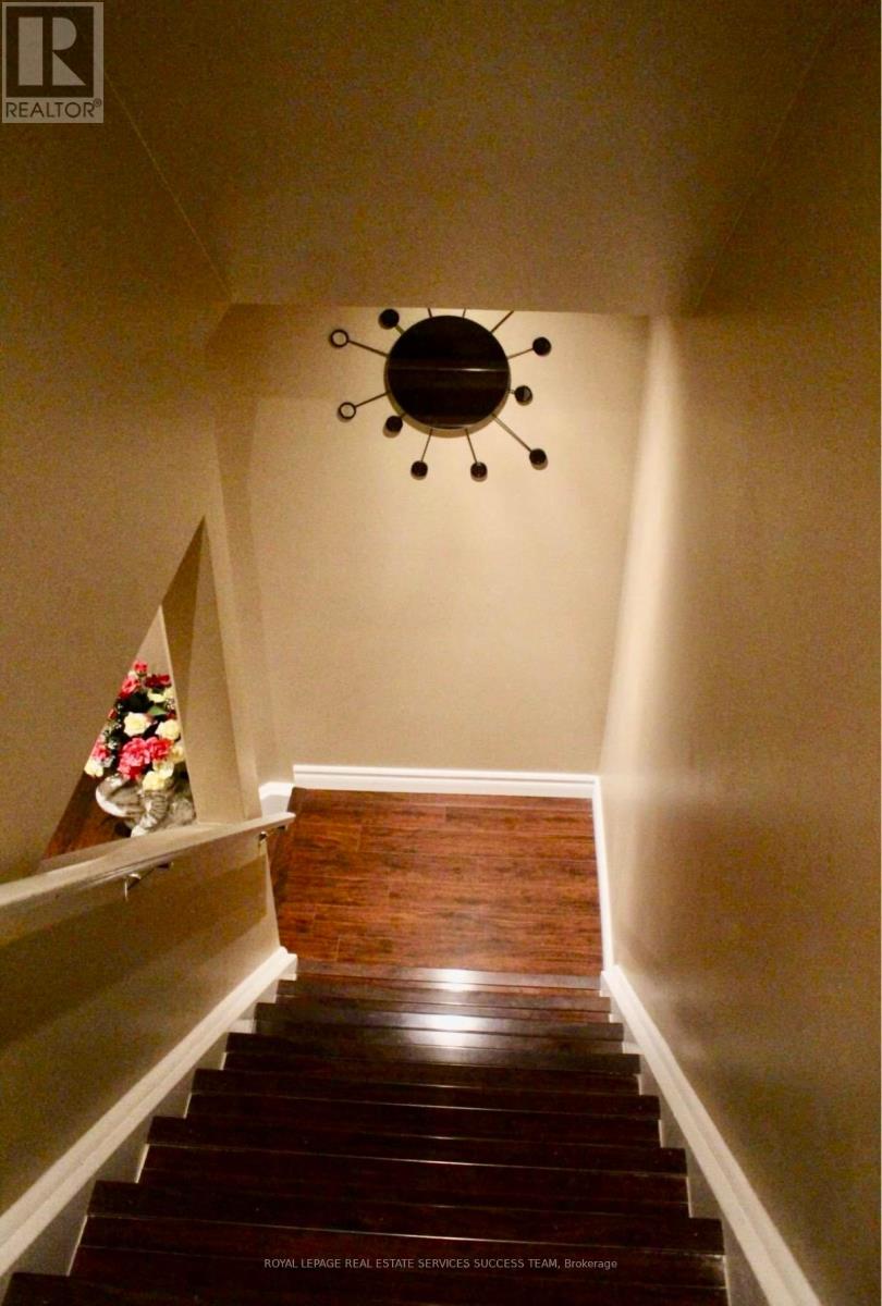19 Lyndbrook (Basement) Crescent, Brampton, Ontario  L6P 2P1 - Photo 13 - W13172734