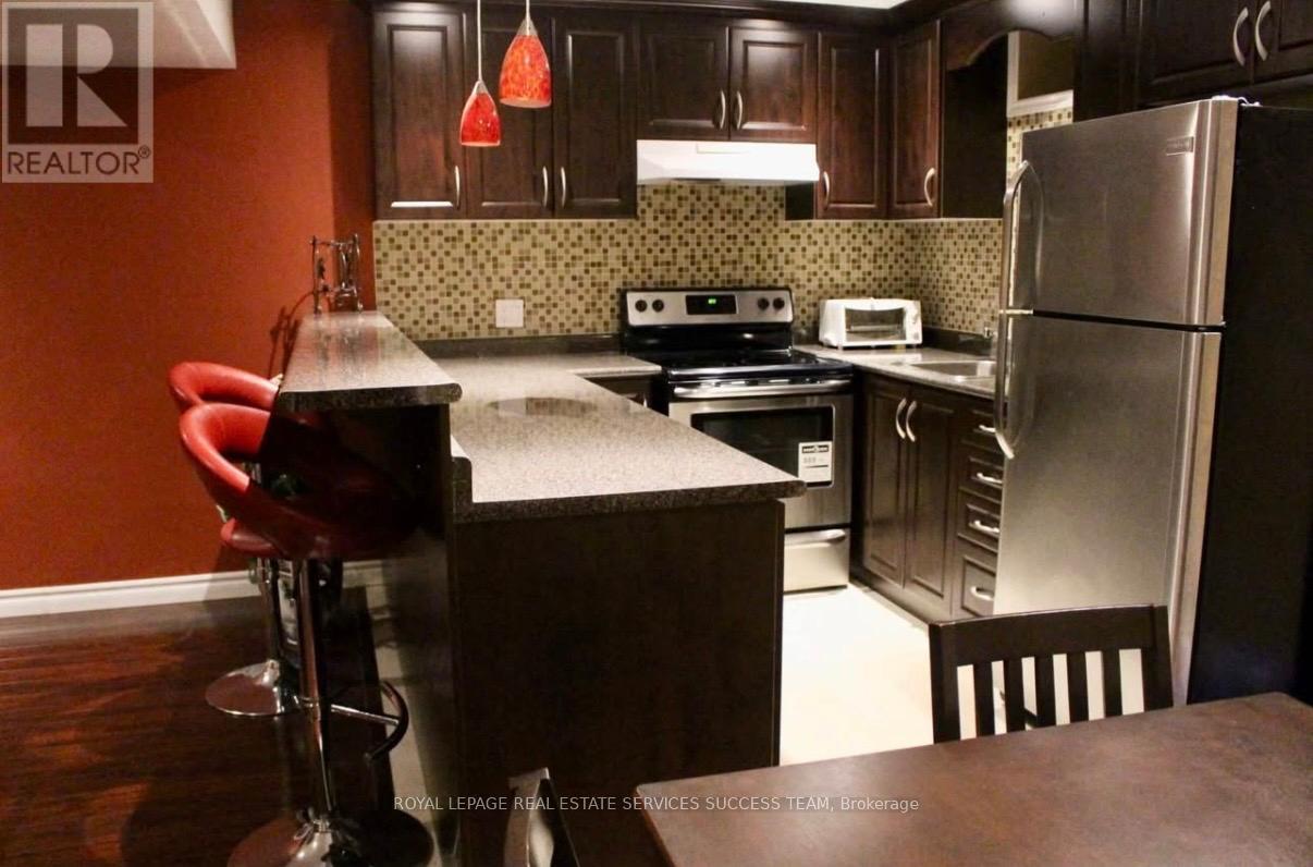 19 Lyndbrook (Basement) Crescent, Brampton, Ontario  L6P 2P1 - Photo 2 - W13172734