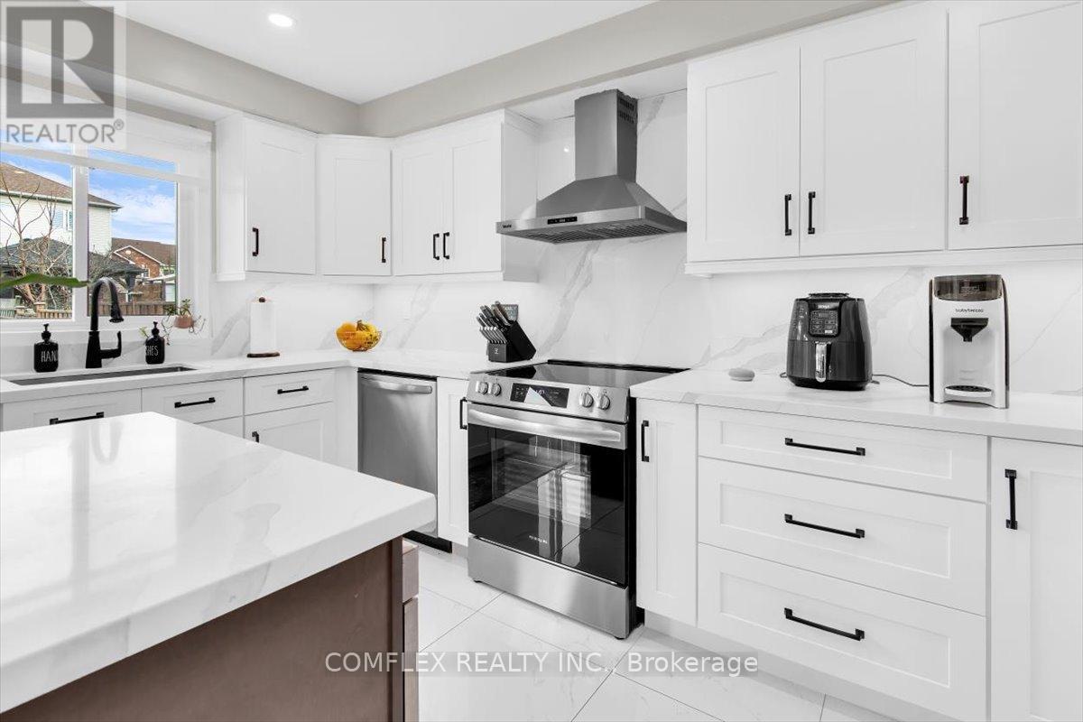4417 Vallence Drive, Burlington, Ontario  L7L 6J7 - Photo 17 - W13172742