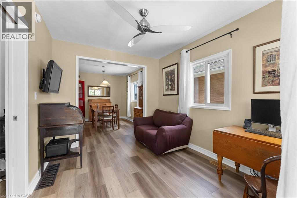 17 Moote Street, St. Catharines, Ontario  L2N 1B3 - Photo 6 - 40832373