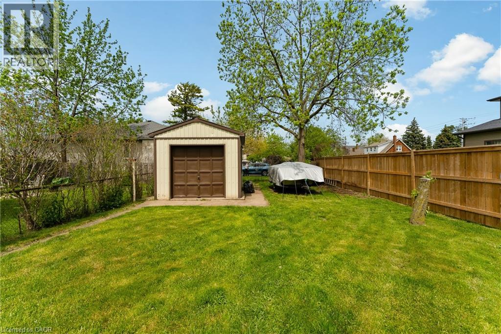 17 Moote Street, St. Catharines, Ontario  L2N 1B3 - Photo 40 - 40832373