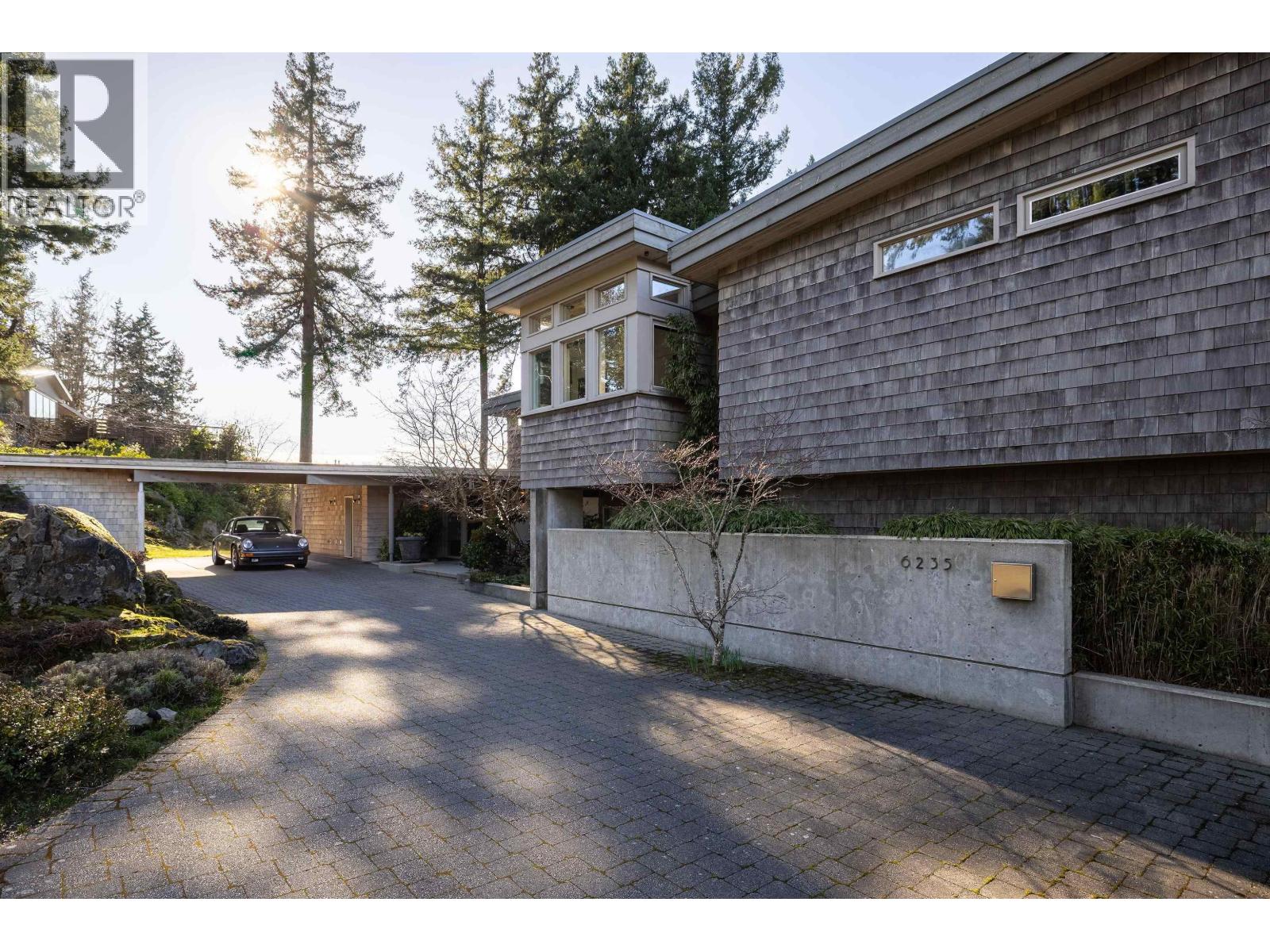 6235 Overstone Drive, West Vancouver, British Columbia  V7W 1X9 - Photo 3 - R3105506