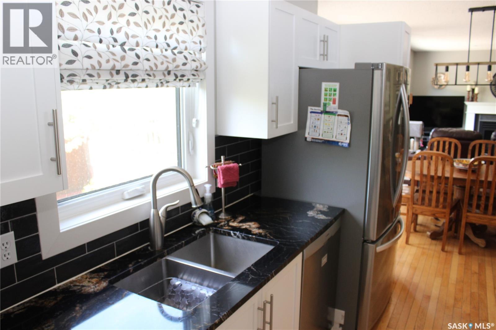 3324 Dieter Bay, Regina, Saskatchewan  S4V 2V9 - Photo 11 - SK037086