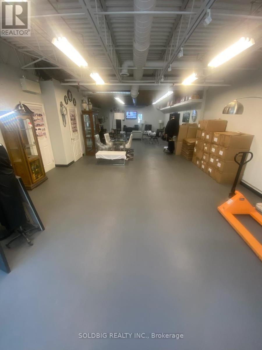 21 - 130 INDUSTRY STREET, Toronto, Ontario