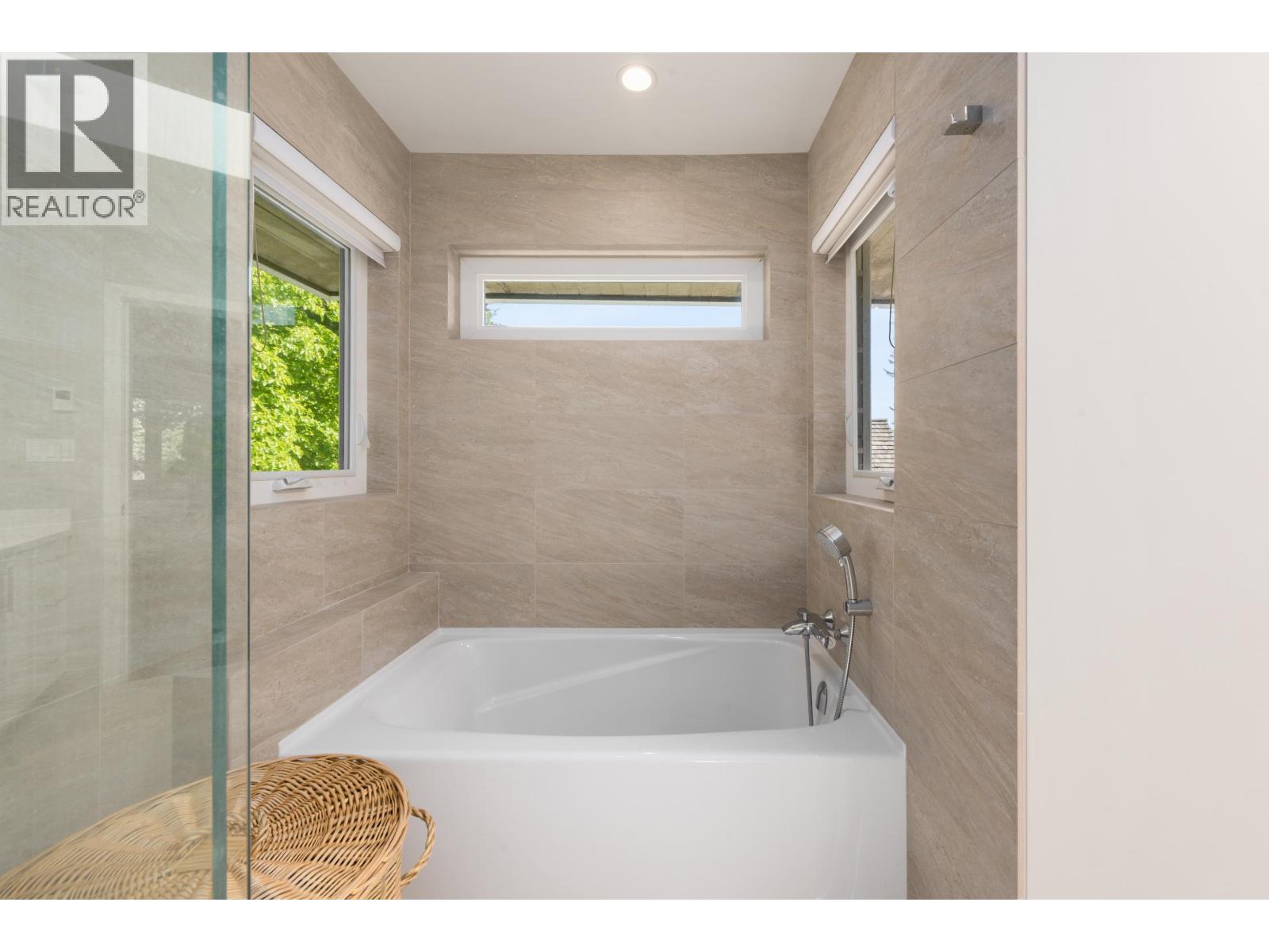 772 Regal Crescent, North Vancouver, British Columbia  V7K 2X8 - Photo 22 - R3127783