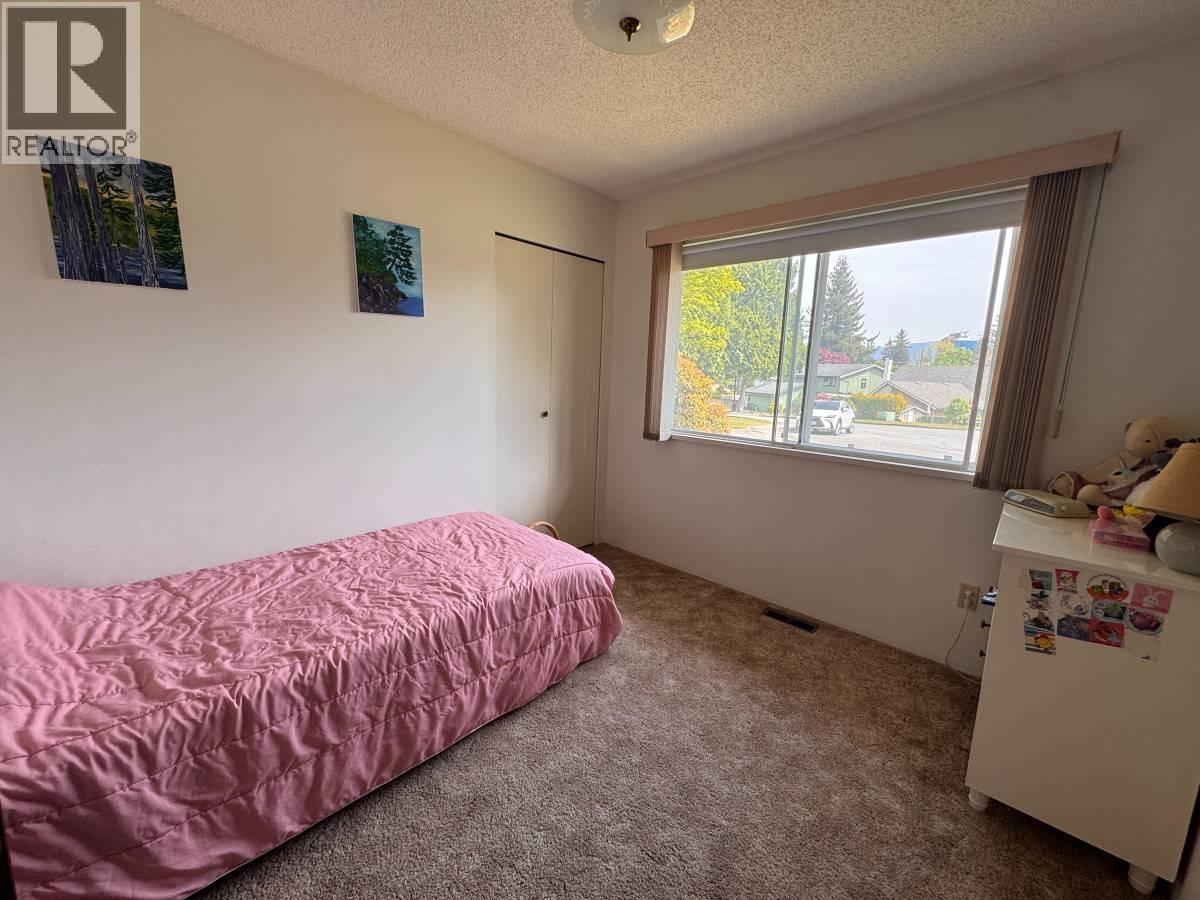 21946 Cliff Pl, Maple Ridge, British Columbia  V2X 7Z6 - Photo 12 - R3127900
