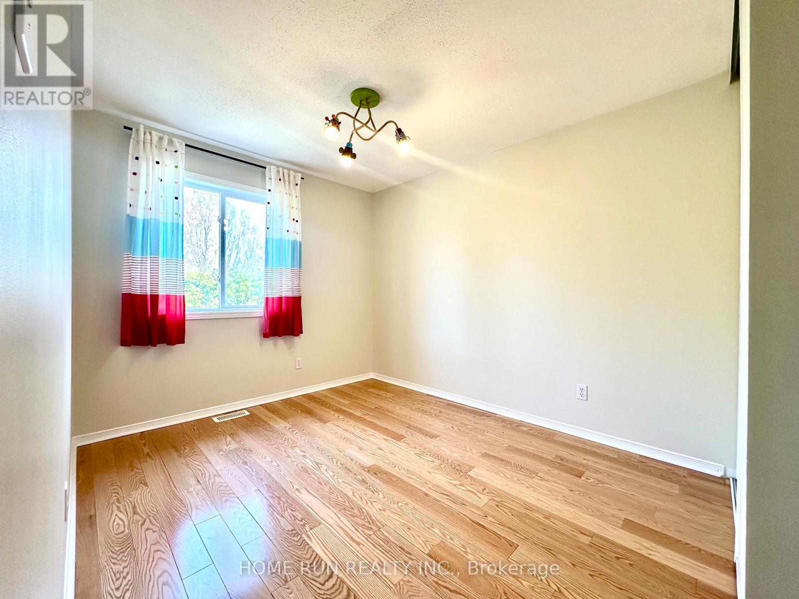 135 Kinross Private, Ottawa, Ontario  K2K 3P9 - Photo 12 - X13172770