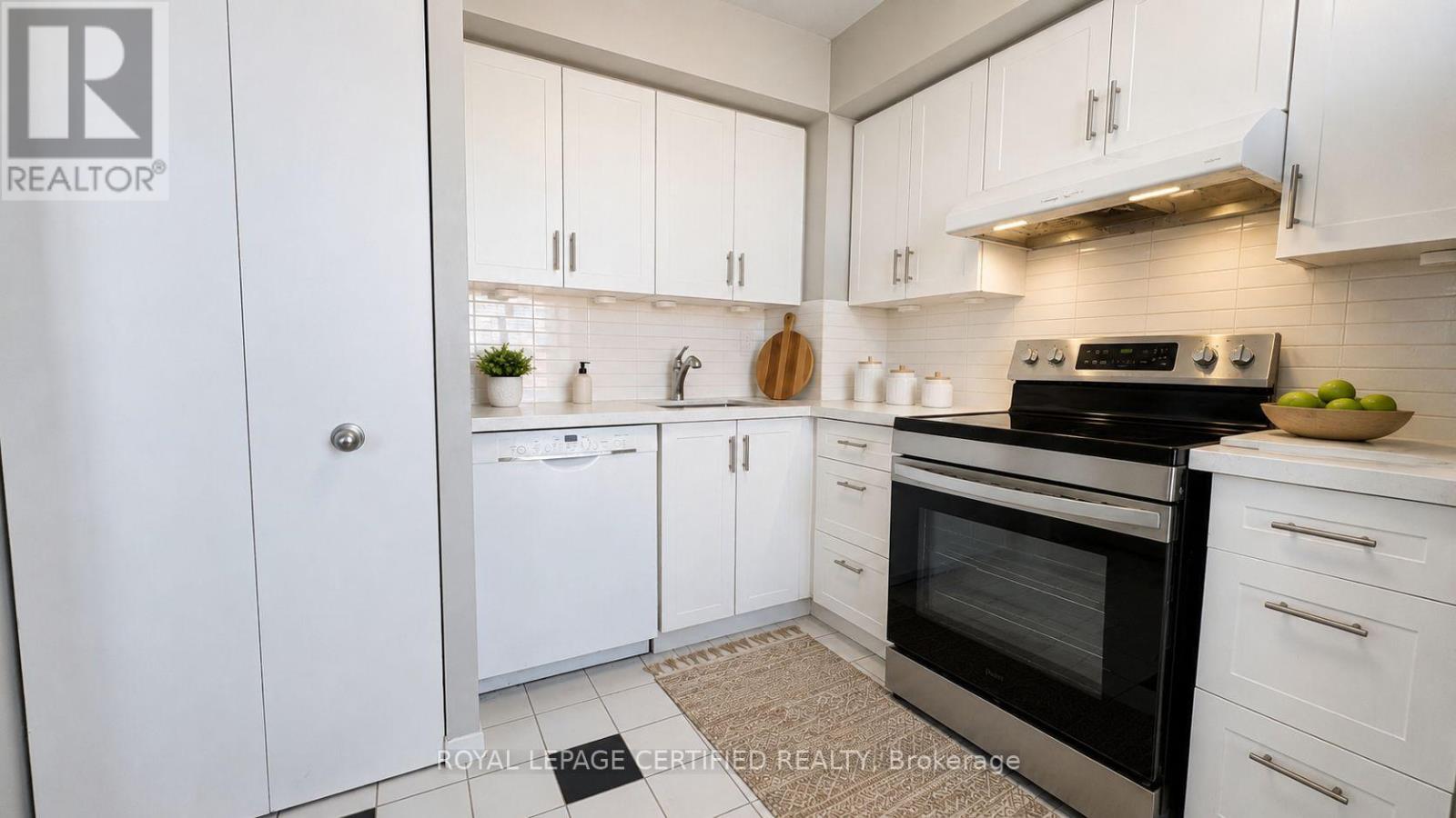 1309 - 21 Overlea Boulevard, Toronto, Ontario  M4H 1P2 - Photo 7 - C13166372