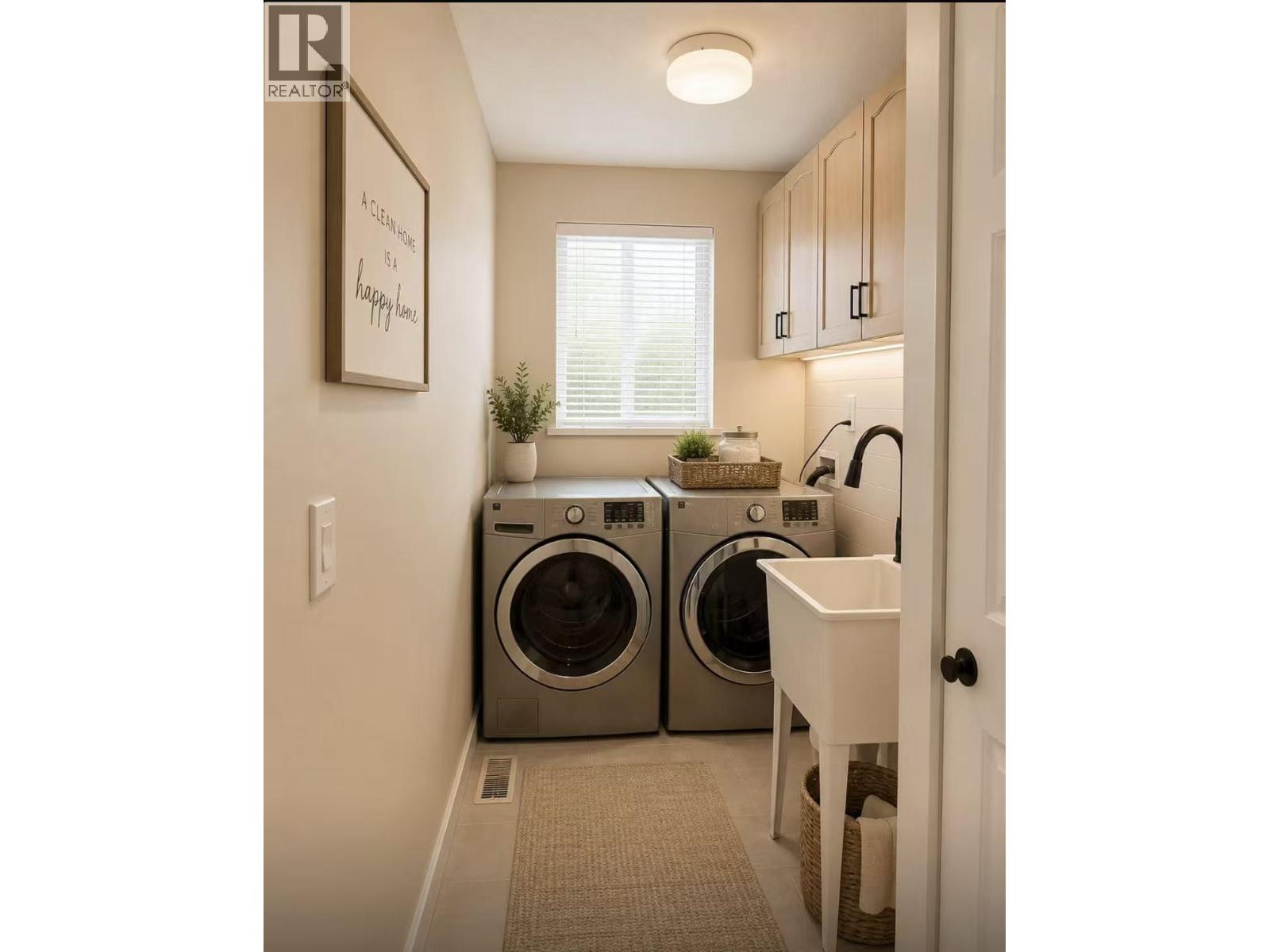 Main And Above 1565 Bramble Lane, Coquitlam, British Columbia  V3E 2T5 - Photo 10 - R3127704