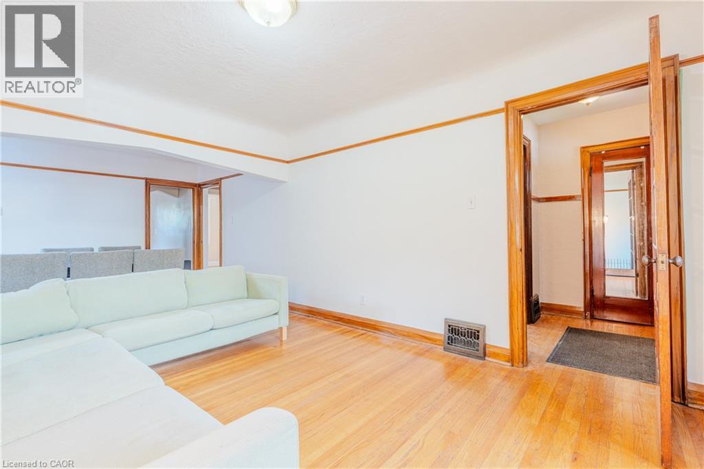 107 Haddon Avenue S, Hamilton, Ontario  L8S 1X7 - Photo 5 - 40833005