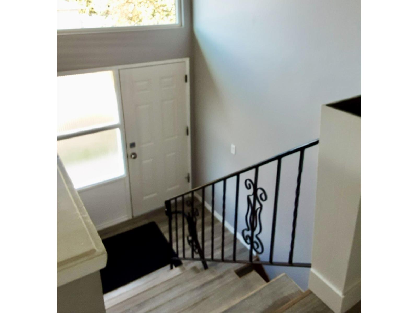 9720 Crown Crescent, Surrey, British Columbia  V3V 2T8 - Photo 6 - R3127351